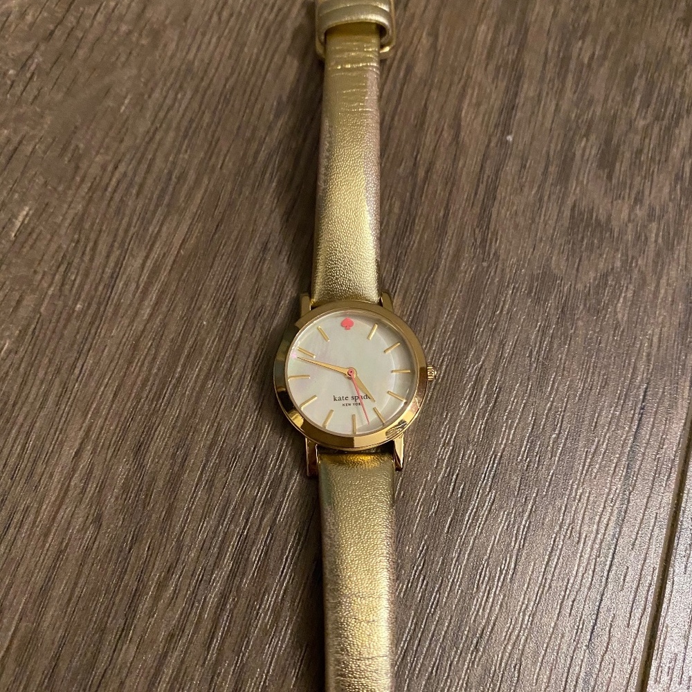 kate spade watch needs a new battery